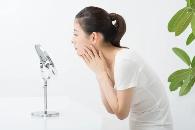 あさぶ皮フ科クリニックは札幌市の麻生にある皮膚科・美容皮膚科・皮膚外科・小児皮膚科です。Webからの予約が可能です。どんな些細なことでも皮膚症状でお悩みならお気軽にご相談ください。